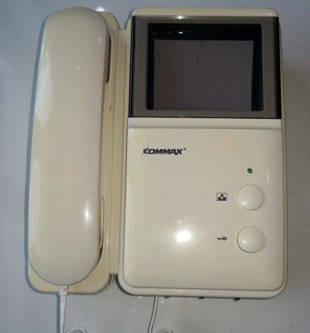 Відремонтований домофон Commax DPV-4MTN