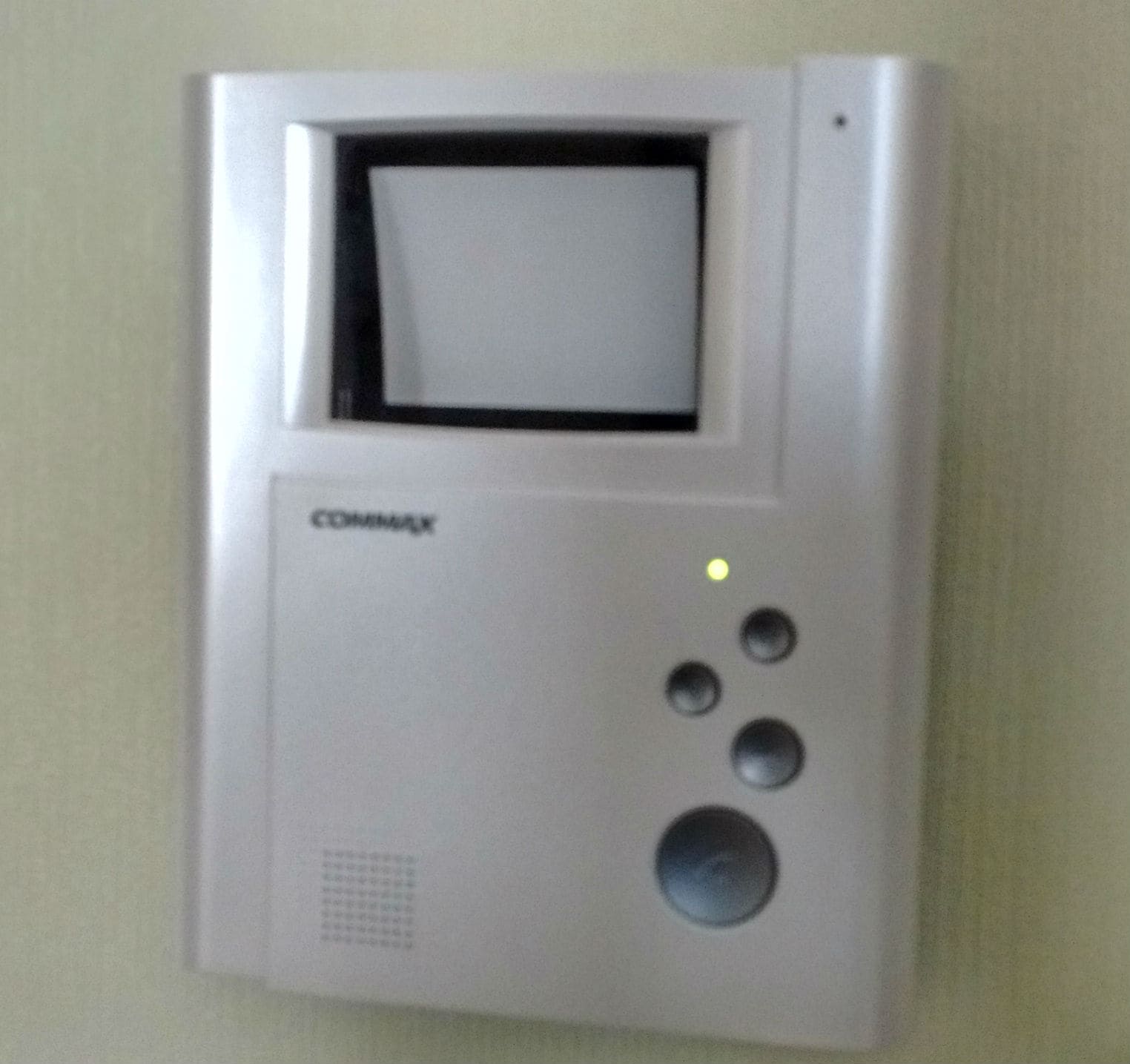 Відремонтований домофон Commax DPV-4LH