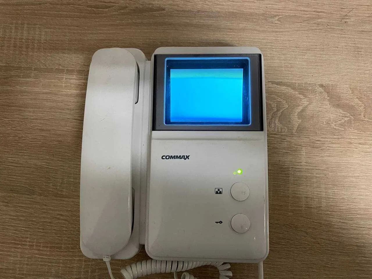 Відремонтований домофон Commax DPV-4MTN